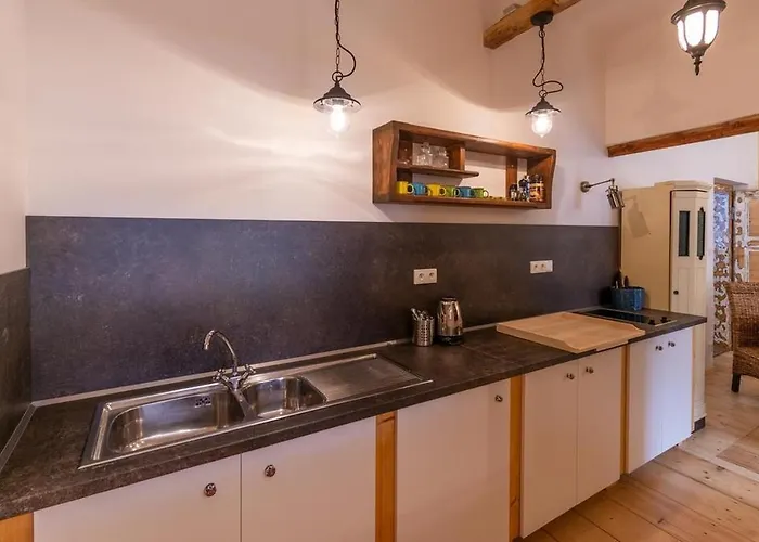 Sirius G In Center Of Cb Апартаменти